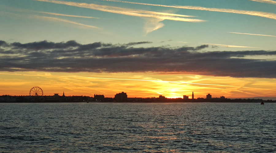 Sunsets - The Benefits of Autumn Sailing On The Solent