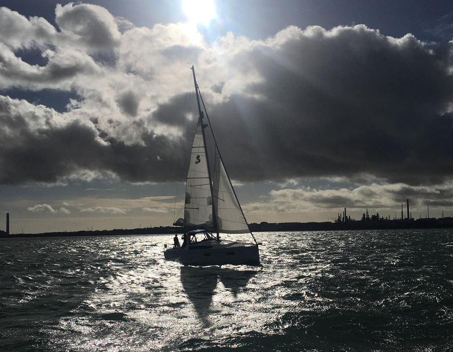 Sunsets - The Benefits of Autumn Sailing On The Solent