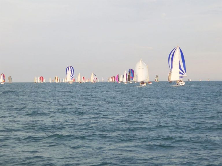 Sailing on the Solent Quick Guide / or Choose Lessons