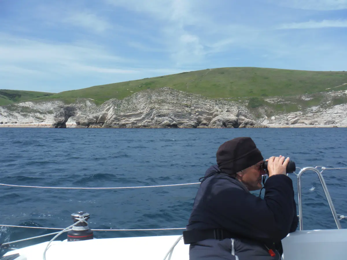Sailing past Durdle Door – a highlight of the Jurassic Coast route