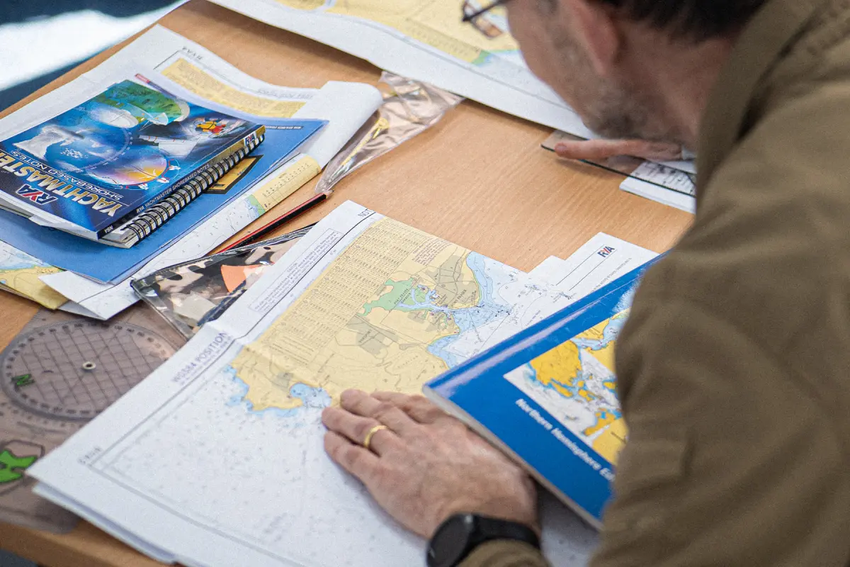 Classroom navigation courses in Southampton London and in-office RYA theory training