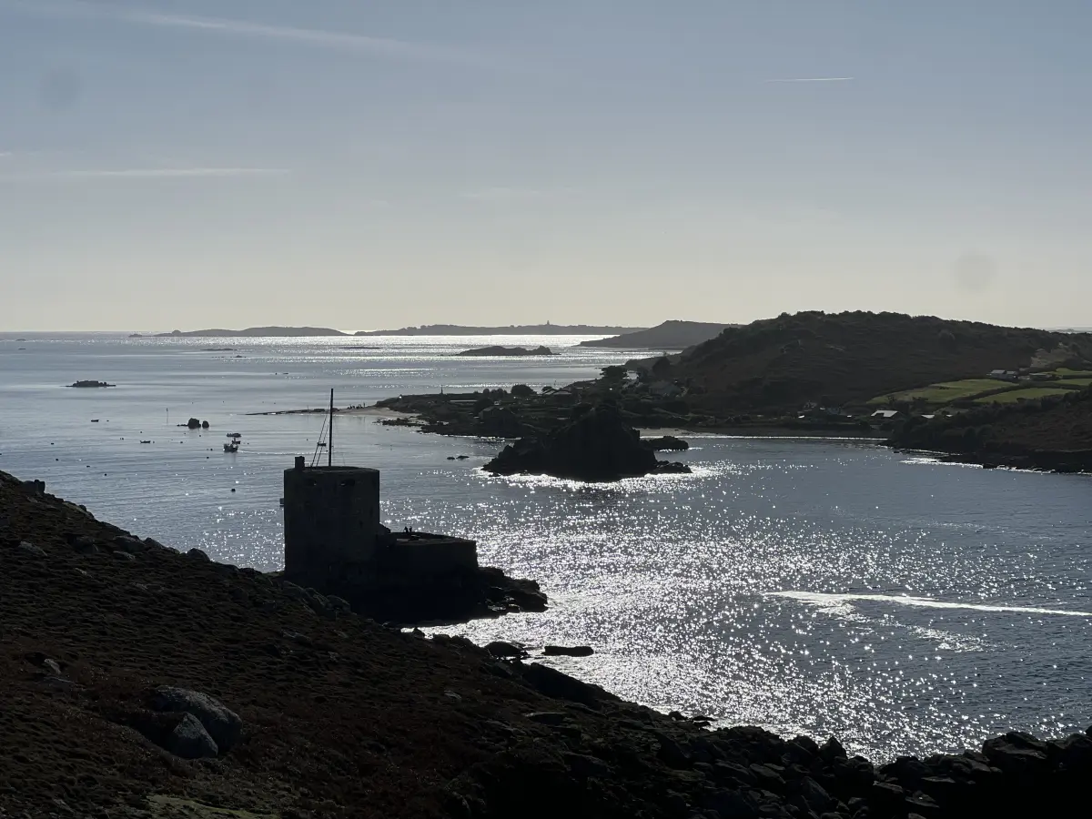 Yachts anchored between Tresco and Bryher in New Grimsby Sound